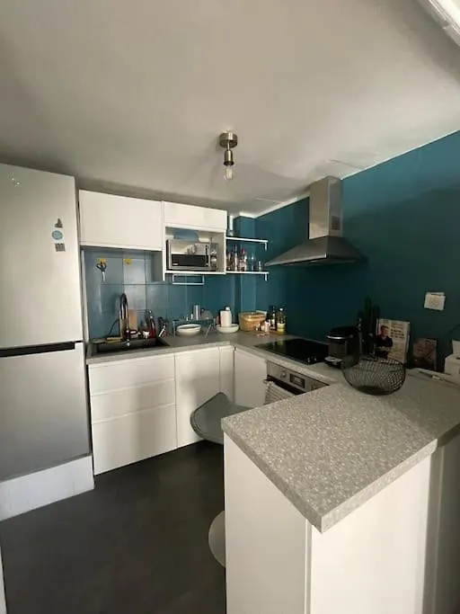 Charming 40 M2, 10th Apartment *